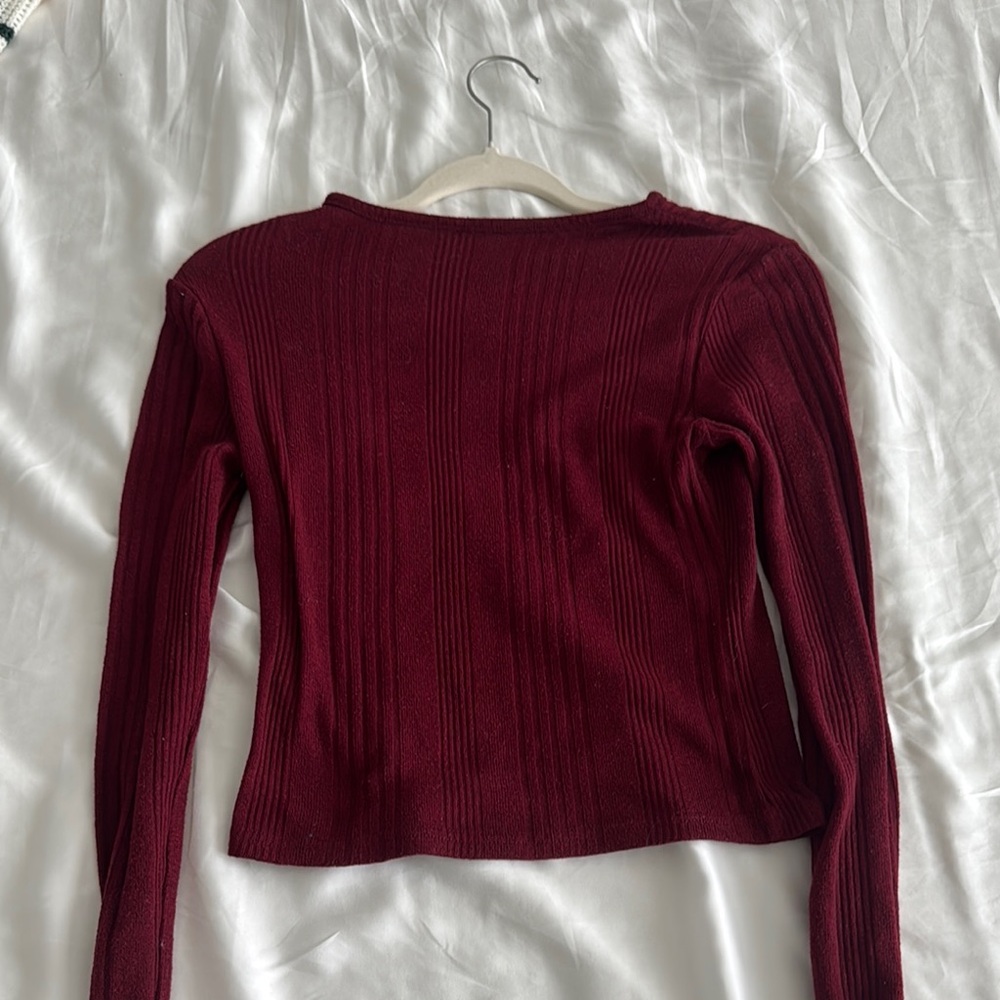 Red Ribbed Fitted Blouse - Picture 3 of 4